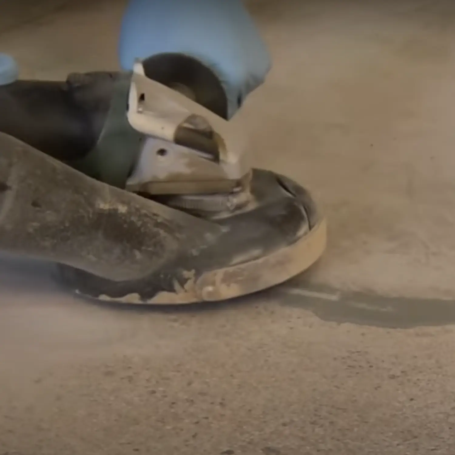 Instapatch Reparador Ultra Rapido para Pisos de Concreto de Poliurea Galon - Image 4